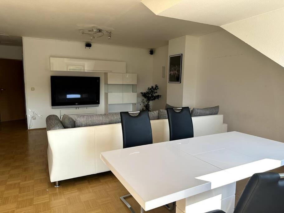 2-Zimmer-Wohnung Mit Balkon & Guter Anbindung In Aschaffenburg Eksteriør bilde